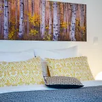 Beautiful Malastrana Studio
